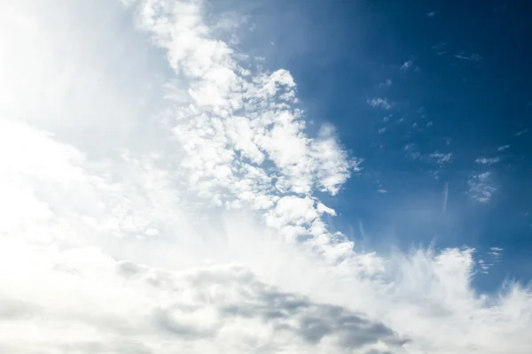 Blue sky with clouds — Stock Photo, Image