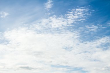 Mavi Gökyüzü Bulutları