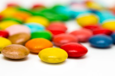 Vitaminler ile renkli kapsül