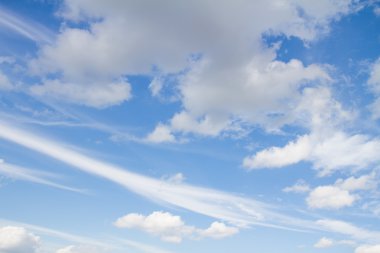 Mavi Gökyüzü Bulutları