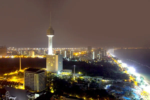 Paisaje urbano de Pattaya al atardecer — Foto de Stock