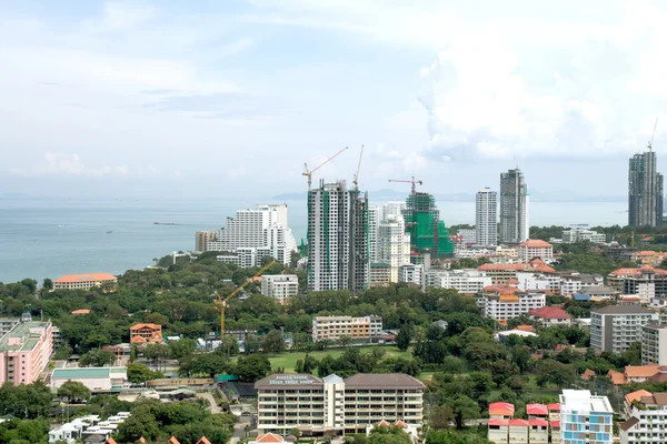 Uitzicht op de Pattaya stad — Stockfoto