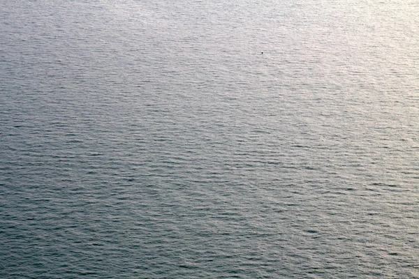 Отражение солнечного света на море — стоковое фото