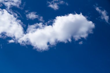 Mavi Gökyüzü Bulutları