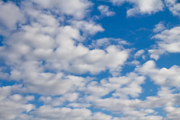 Blue sky with clouds — Stock Photo, Image