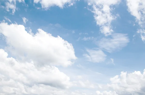 Blue sky with clouds — Stock Photo, Image