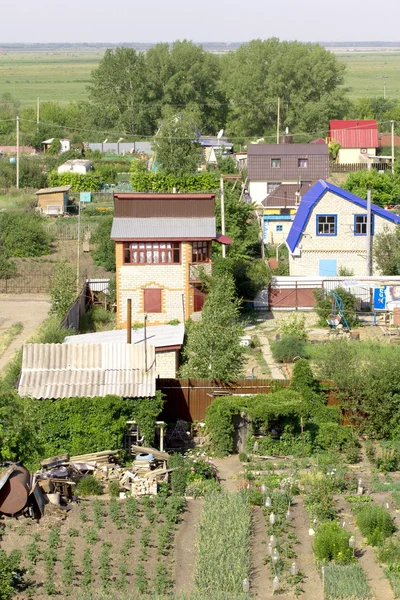 在夏季别墅花园 — 图库照片