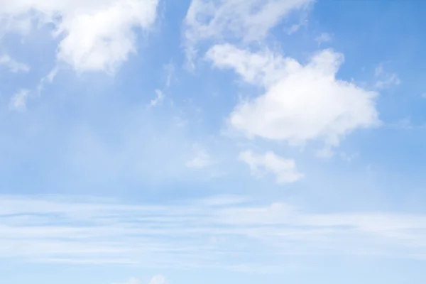 Clouds in the blue sky — Stock Photo, Image