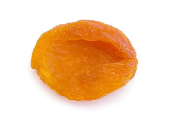 Aprikos torkad på en vit — Stockfoto
