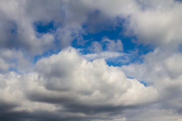 Mavi Gökyüzü Bulutları — Stok fotoğraf