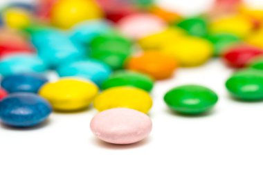 Vitaminler ile renkli kapsül