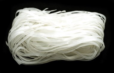 Bir siyah pirinç noodle