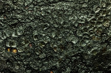 Siyah kurum ile-metalleri