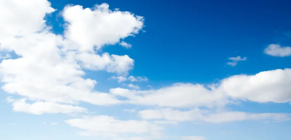 Clouds in blue sky — Stock Photo, Image