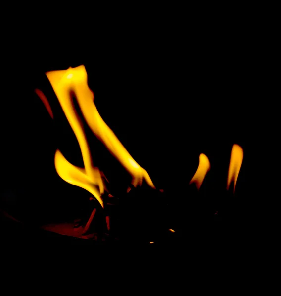 Chamas de fogo em preto — Fotografia de Stock