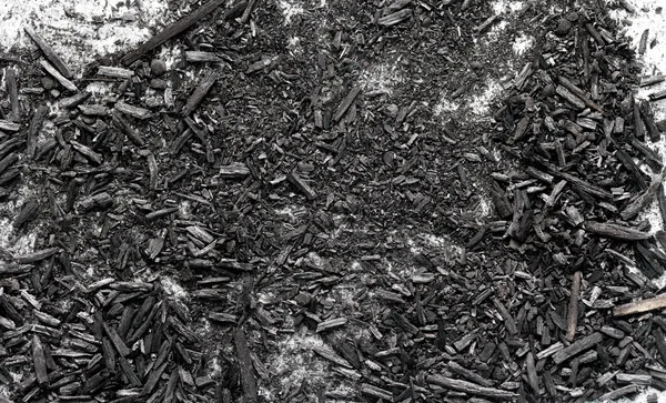 Schwarze Asche auf Weiß — Stockfoto