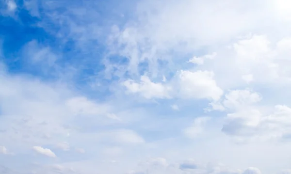 Kék égbolt Felhők — Stock Fotó