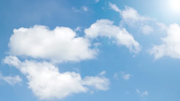 Cielo con sole splendente — Foto Stock