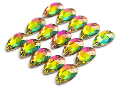 Renkli kristal kolye