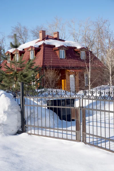 Casa di mattoni rossi — Foto Stock