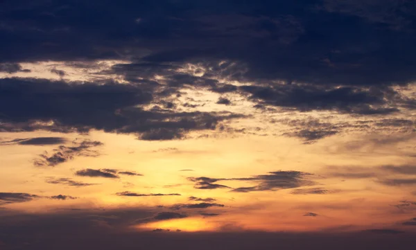 Rosa Abendsonnenuntergang — Stockfoto