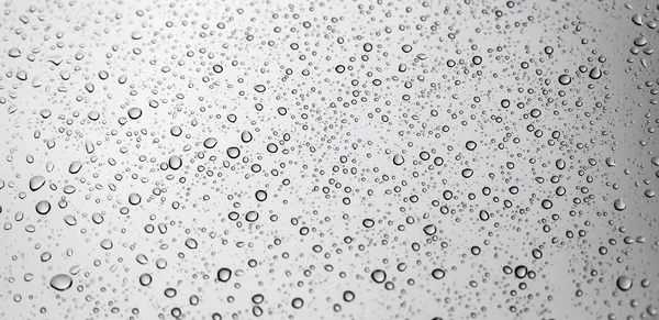 창문 유리 위의 빗방울 — 스톡 사진