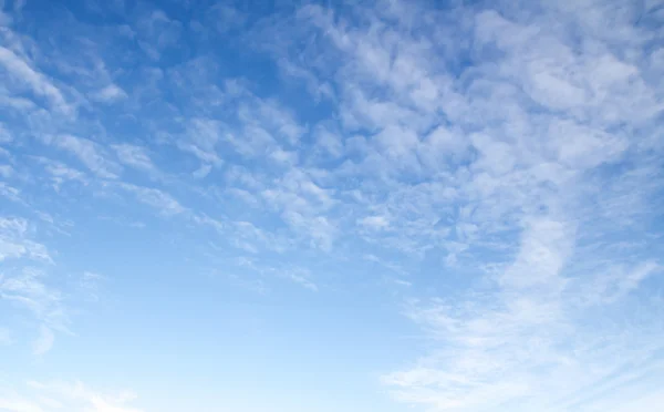 Blue sky with clouds — Stock Photo, Image