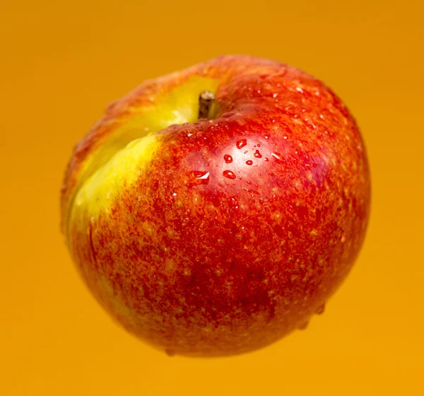 Rode rijpe appel — Stockfoto