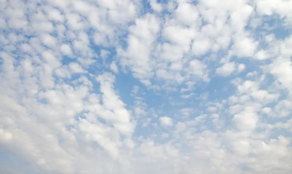 青空の雲 — ストック写真