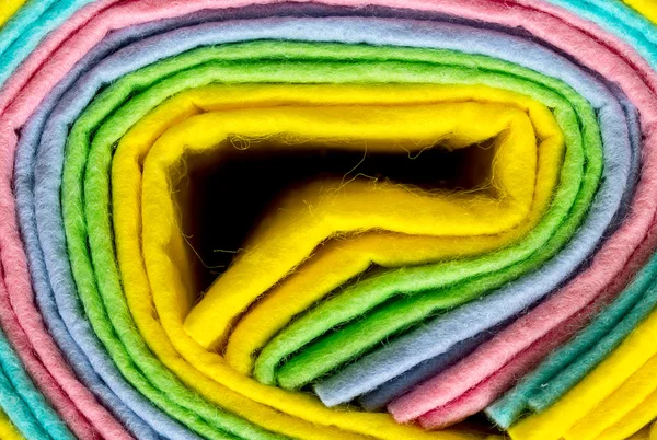 다른 색상 배경의 테리 수건 — 스톡 사진