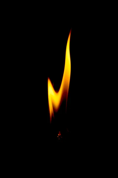 Fuego sobre un fondo negro —  Fotos de Stock