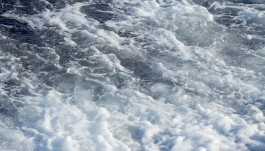 Deniz dalga köpüğü