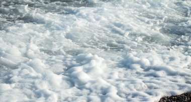 Deniz dalga köpüğü