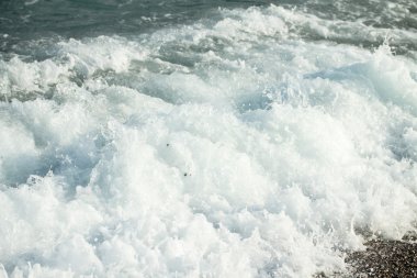 Deniz dalga köpüğü