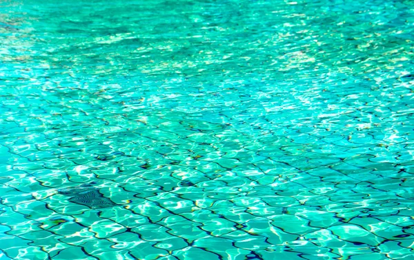 Yüzme Havuzu su mavi — Stok fotoğraf