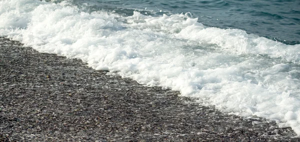 海波浪泡沫 — 图库照片