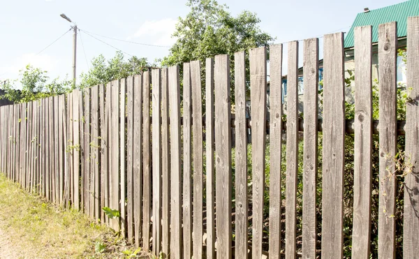 Rickety wooden fence — Stock Photo, Image