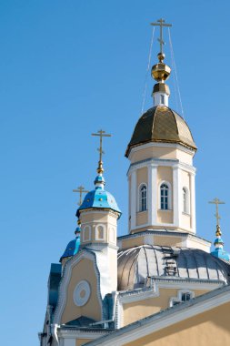 Altın kubbe ile Ortodoks Kilisesi