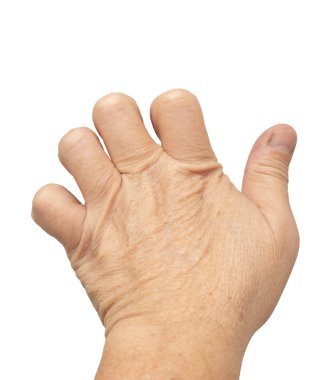 Birkaç kırışıklığı olan ve baş parmağı havada bir el. El rahat bir pozisyonda ve başparmak yukarıda. Rahatlık ve rahatlık kavramı