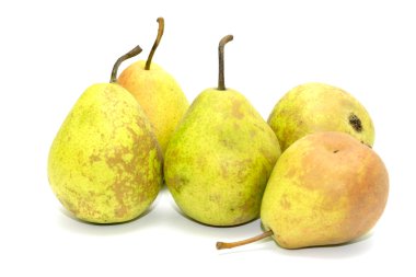 Olgun armutlar beyaz arkaplanda izole