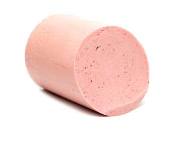 beyaz zemin üzerine pişmiş sosis