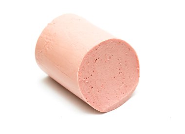 beyaz zemin üzerine pişmiş sosis