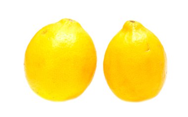 Beyaz arka planda iki limon