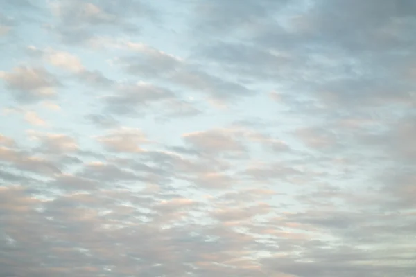 Nuvens céu azul — Fotografia de Stock