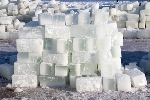 Tijolos de gelo de inverno, paisagem — Fotografia de Stock