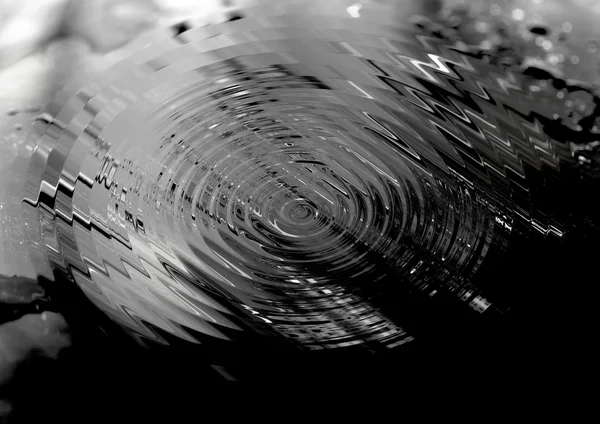 Cirkels op het zwarte water — Stockfoto