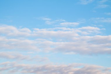 Mavi Gökyüzü Bulutları