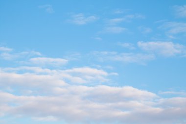 Mavi Gökyüzü Bulutları