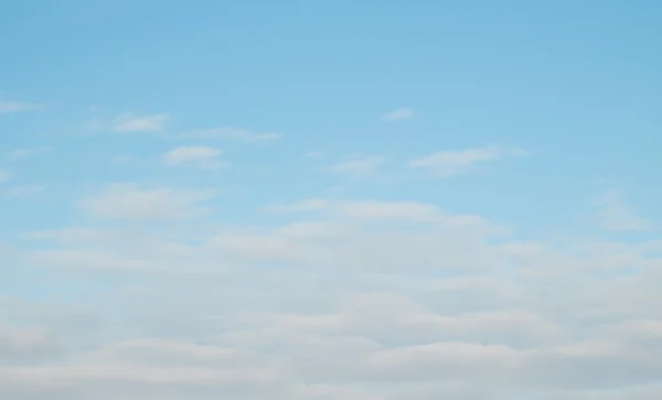 青い空の雲 — ストック写真