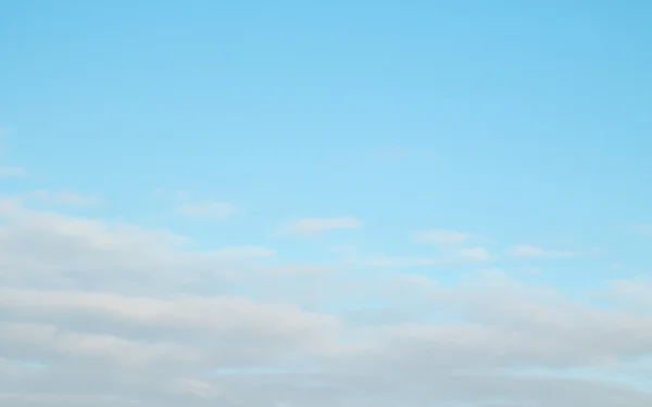 青い空の雲 — ストック写真